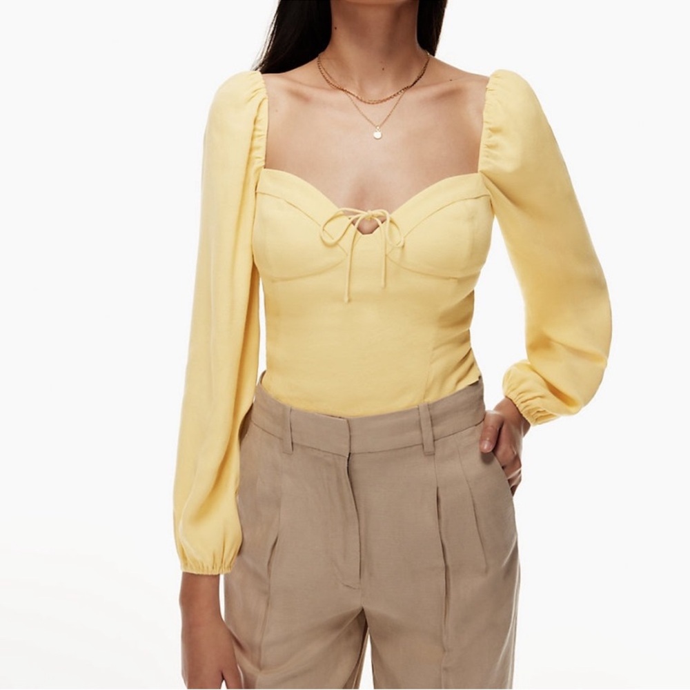 Aritzia Wilfred Novella Blouse in Wheat, size Medium